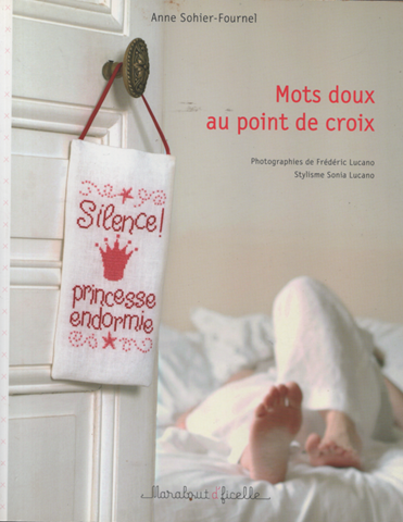 Mots doux au point de croix